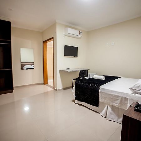Apoema Hotel Cuiabá Buitenkant foto