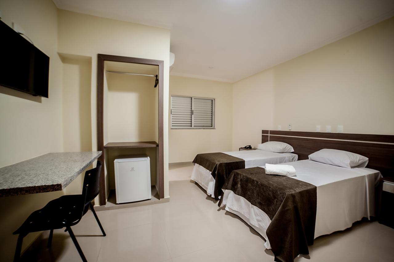 Apoema Hotel Cuiabá Buitenkant foto